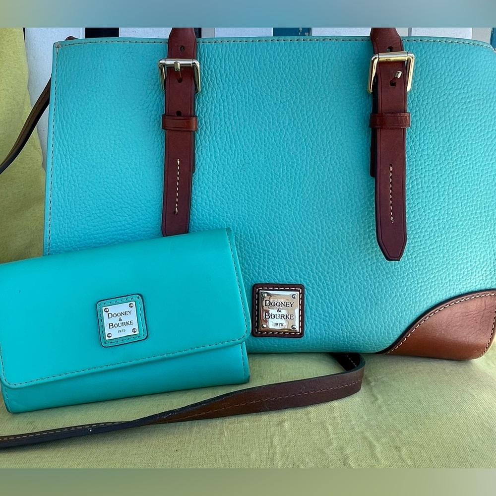 Dooney & Bourke purse and wallet